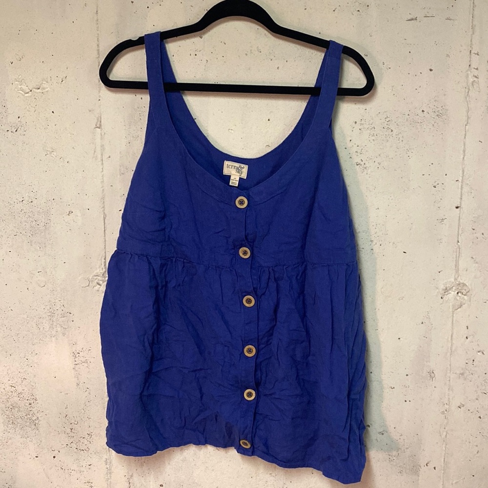 Flowy tank